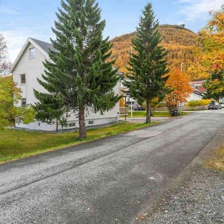 Апартаменти Fin Leilighet I Tromsdalen. Тромсе Екстер'єр фото